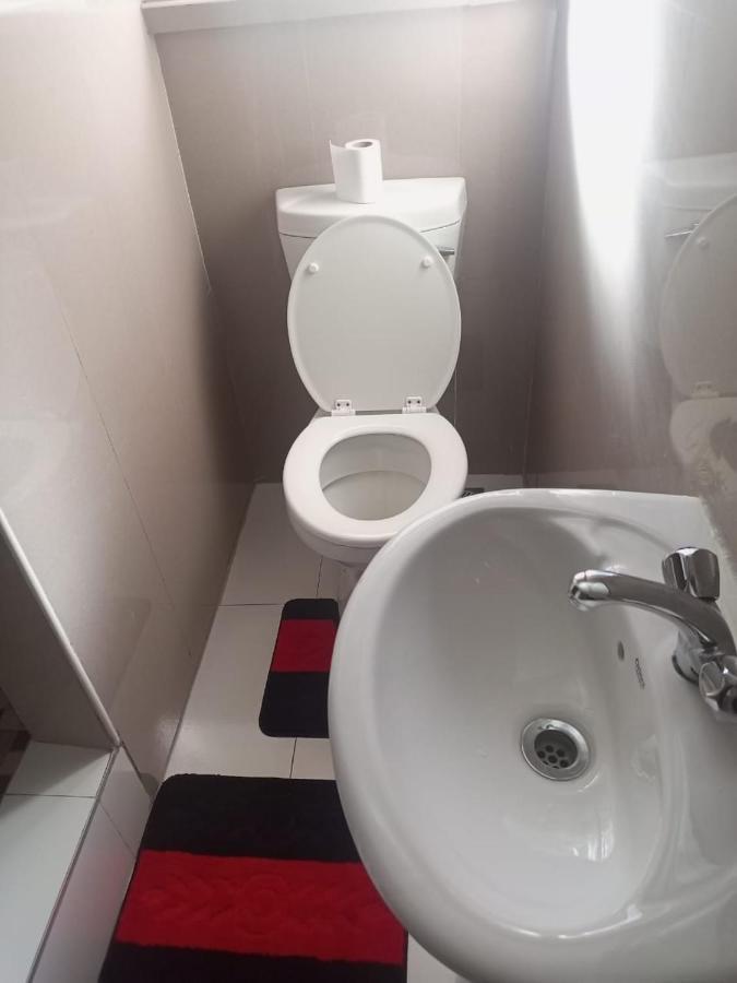 Kasuda Three Bedrooms House In 리빙스턴 외부 사진
