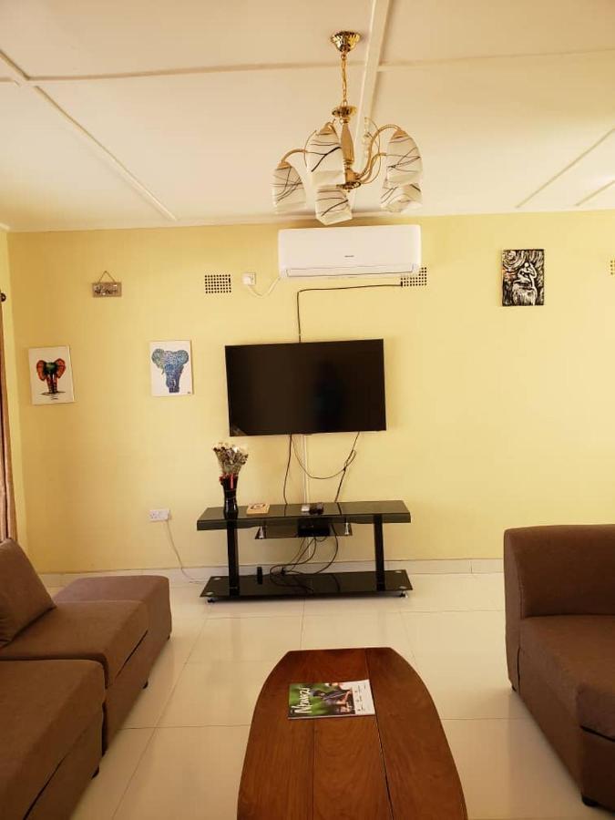 Kasuda Three Bedrooms House In 리빙스턴 외부 사진