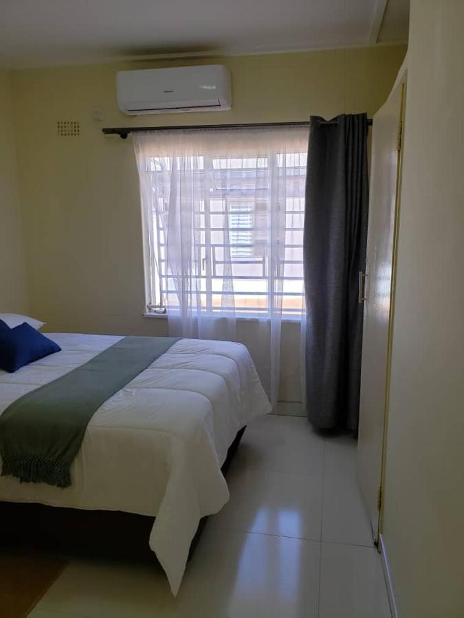 Kasuda Three Bedrooms House In 리빙스턴 외부 사진