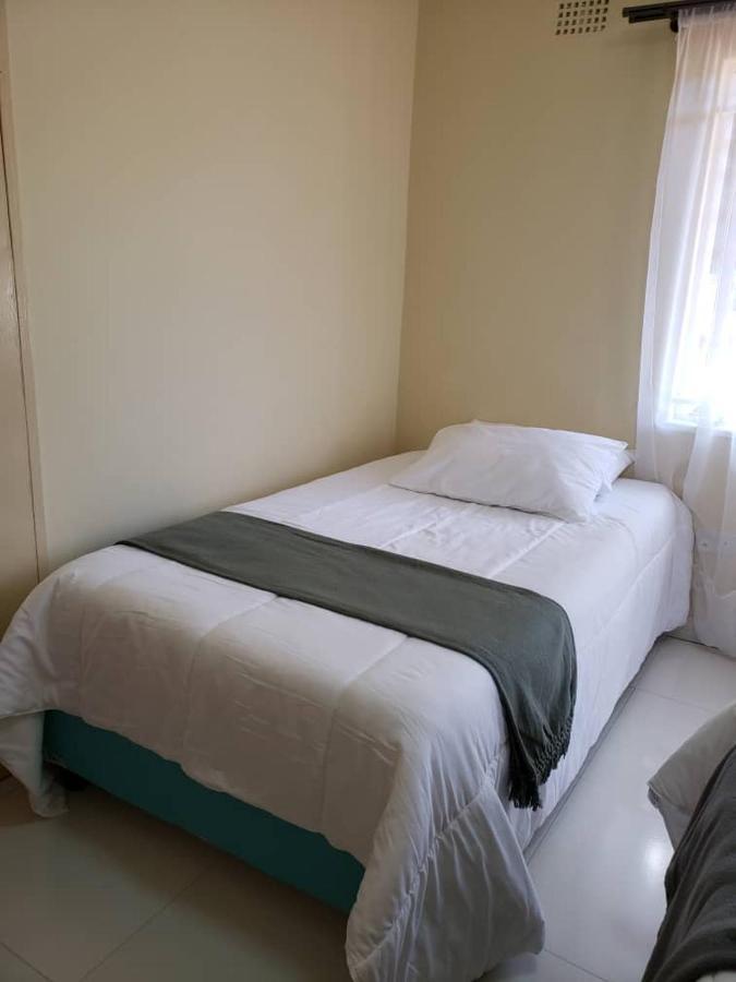 Kasuda Three Bedrooms House In 리빙스턴 외부 사진