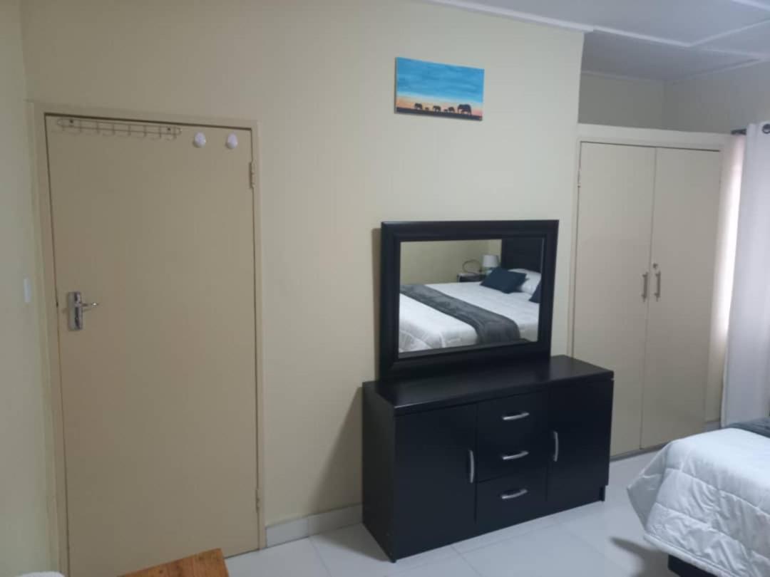 Kasuda Three Bedrooms House In 리빙스턴 외부 사진